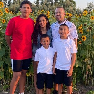 Meet your Posher, Eli